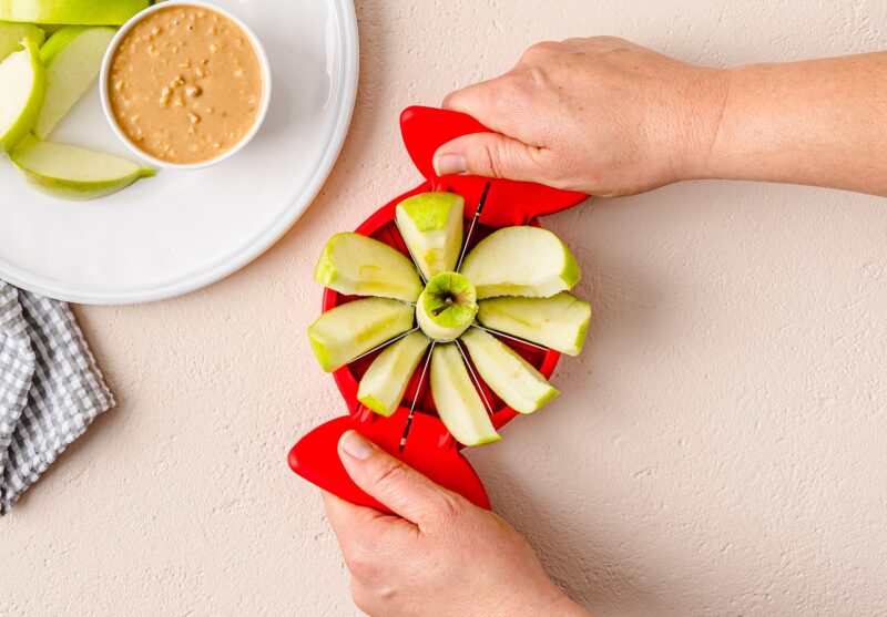 Fold-Flat Apple Corer